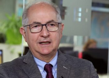 Ledezma: Es necesario crear en la oposición un nuevo eje de conducción política