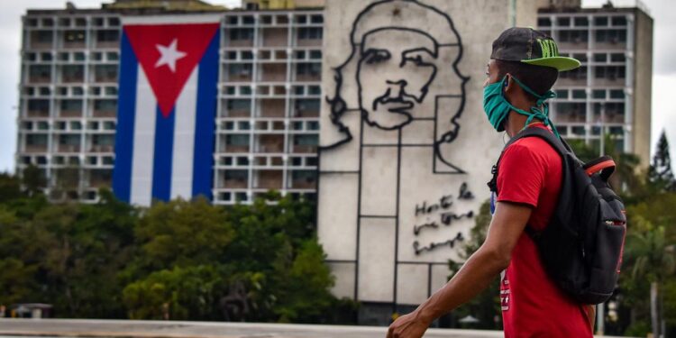 Administración de Trump vuelve a incluir a Cuba en lista de patrocinadores del terrorismo