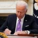 Biden anula la prohibición firmada por Trump de admitir personas trans en el ejército