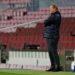 Messi llega a tiempo para el Huesca; Koeman dice que no se pueden perder más puntos