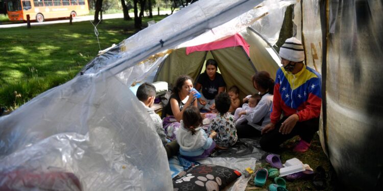 Estiman que la crisis de refugiados venezolanos podría superar la del medio oriente en 2021