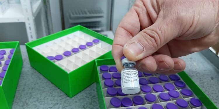 La OMS pide a las regiones europeas «paciencia y comprensión» con respecto al reparto de vacunas