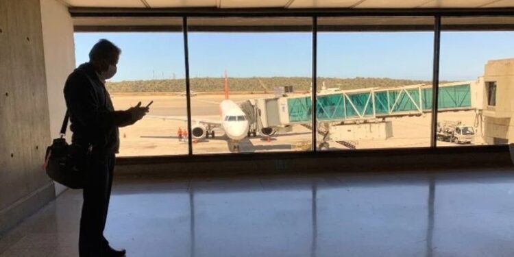 Aruba extiende prohibición de entrada a pasajeros provenientes de Venezuela