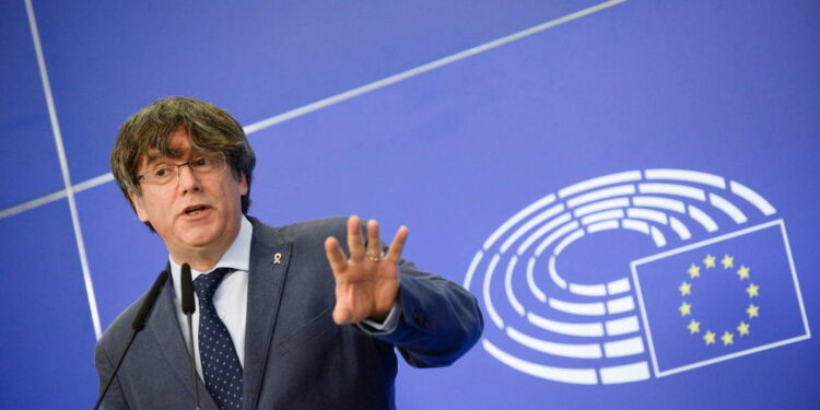 La Eurocámara vota este lunes si levanta la inmunidad de Puigdemont