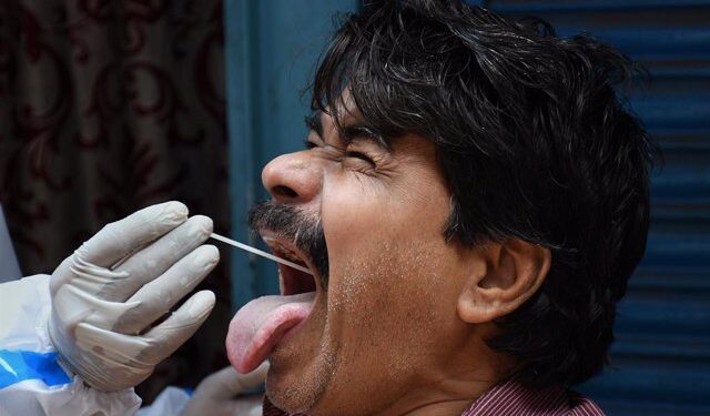 India vuelve a batir su peor dato del año al registrar casi 41.000 casos de coronavirus en un día