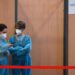 La presión hospitalaria en Francia sigue creciendo y son ya más de 4.600 personas ingresadas en las UCI