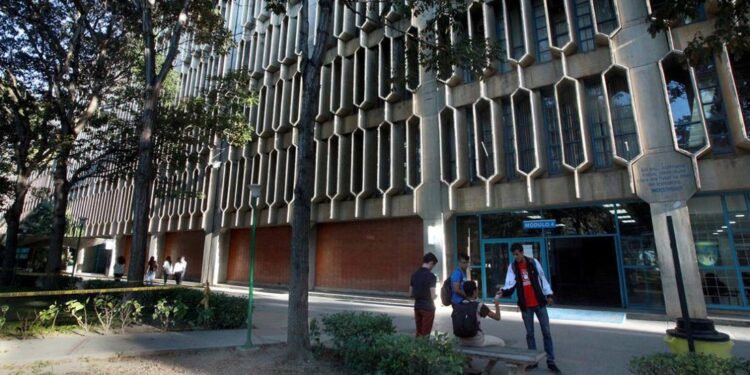 Becatón recaudó más de 270 mil dólares para estudiantes de la UCAB