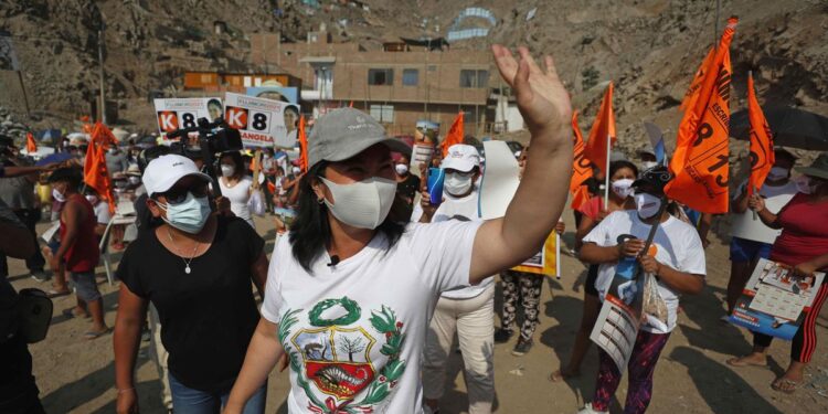 Keiko Fujimori, a un paso de alcanzar nuevamente una segunda vuelta en Perú