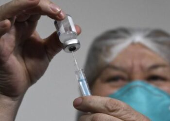 María volvió con nueva estafa: ofrece vacunas contra el Covid-19 por dólares