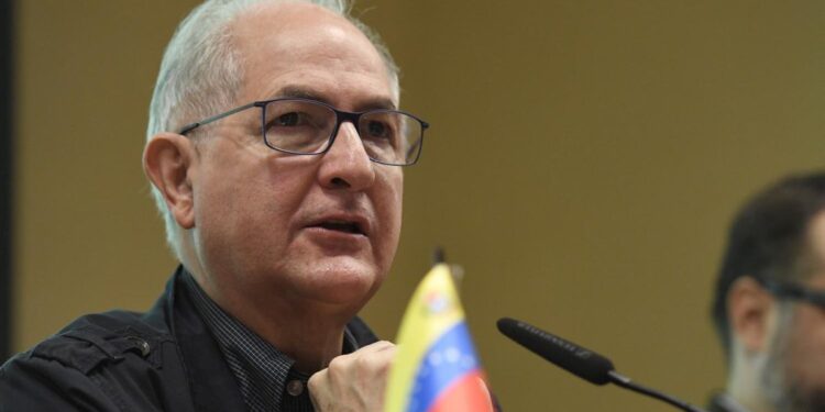 Ledezma: Maduro exporta caos a Colombia para destruir su democracia