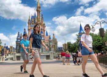 Opcional el uso de mascarilla en Disney World Florida