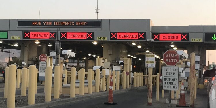 EEUU extiende un mes más el cierre de su frontera con México debido al avance del coronavirus