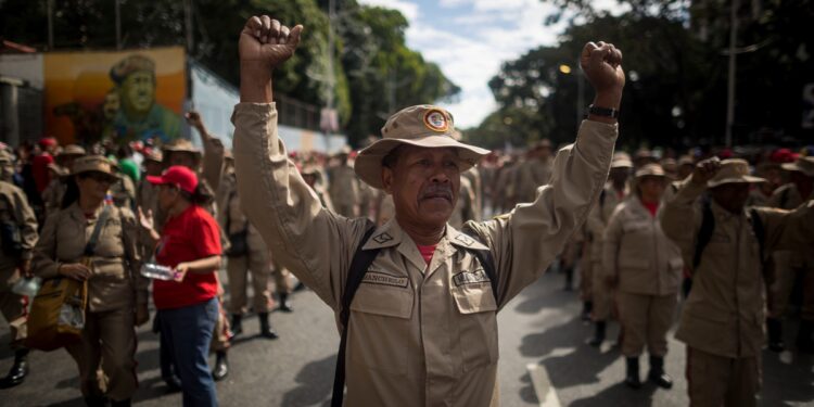 Blanquear el régimen de Nicolás Maduro, por Antonio de la Cruz