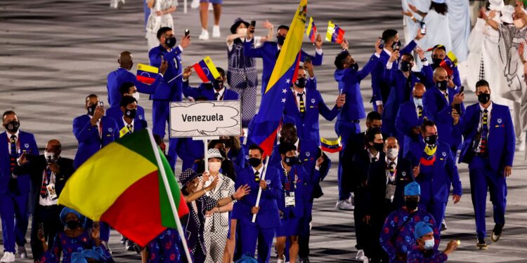 43 venezolanos desfilaron en la inauguración de los Juegos Olímpicos