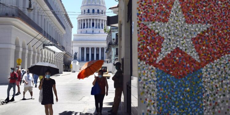 Cuba rebasa los 250.000 contagios de COVID-19 tras notificar más de 5.600 adicionales