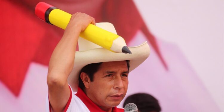 EEUU felicita al pueblo de Perú por las elecciones y muestra su intención de trabajar con Castillo