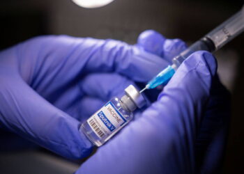 Vacuna Sputnik muestra menor eficacia frente a la variante beta