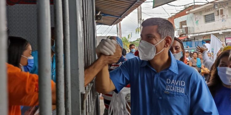 Uzcátegui y Fernández lideran la expectativa electoral en Los Salias según Delphos