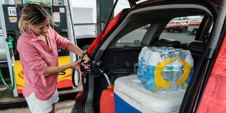 Huracán Ida se fortalecerá rápidamente antes de llegar a EEUU con vientos de 225 km/h