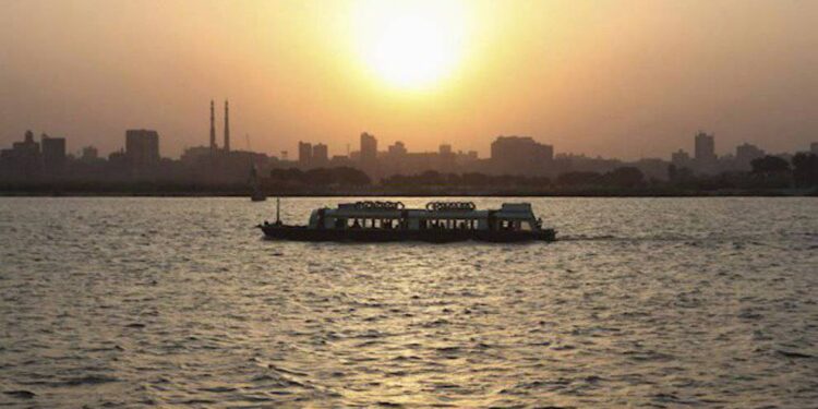 Egipto importará más agua de la que obtiene del Nilo en diez años