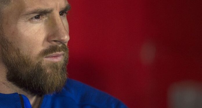 Socios del Barcelona interponen una demanda para evitar que Messi fiche en el PSG