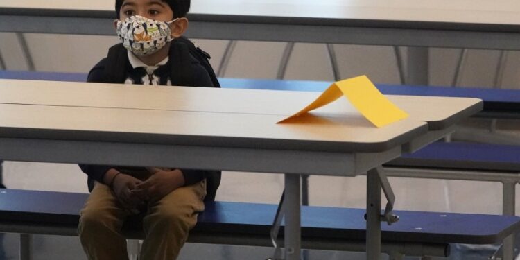 Florida cambió sus datos de COVID-19, creando un ‘descenso artificial’ en muertes recientes