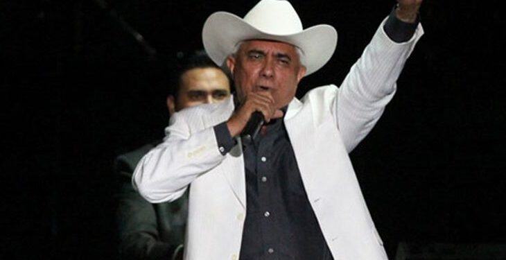 Reynaldo Armas celebra sus 68 años, por León Magno Montiel