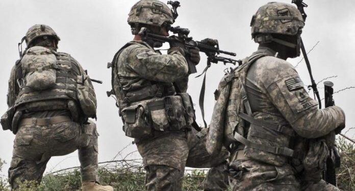 Biden despliega 5 mil militares en Afganistán para enfrentar avance talibán