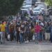 Agentes mexicanos disuelven caravana de migrantes: hay venezolanos