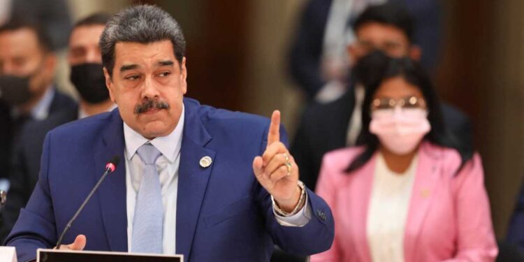 Maduro enfrenta críticas de Paraguay y Colombia en su visita sorpresa a la cumbre de la CELAC