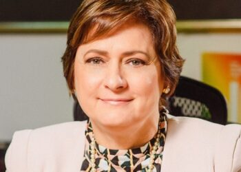 Presidenta de Monómero renuncia a su cargo