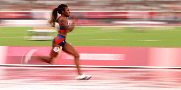 Lisbeli Vera bate record para Venezuela y gana doble oro