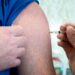 Pfizer prevé el regreso a la «vida normal» en un año gracias a las vacunas