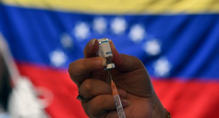 Maduro acusó a sectores de poder de EEUU de intentar reventar el diálogo