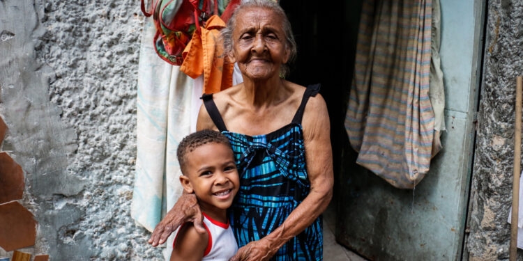 La humillación de los abuelos, por Mitzy Capriles