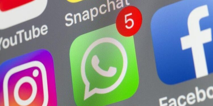 Whatsapp, Instagram y Facebook vuelven a funcionar tras sufrir una caída mundial simultánea