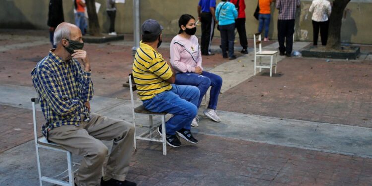 Entre RESERVAS y DESÁNIMO, por Isaías Márquez