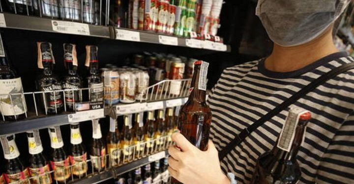 Finlandia evalúa restringir venta de alcohol en bares y restaurantes luego de las 5 pm
