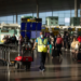 España endurece controles en las entradas ante nueva variante ómicron