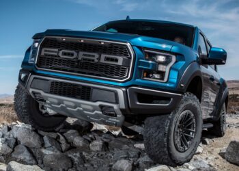 Ford fabricará 600.000 vehículos eléctricos en 2023