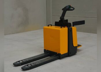 Transpaletas eléctricas: una solución económica para la logística de almacenes
