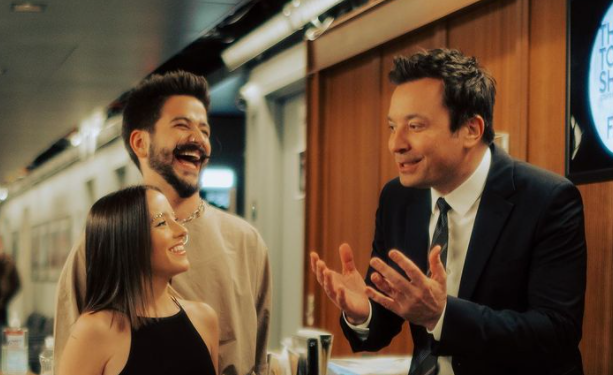 Camilo y Evaluna en el programa de Jimmy Fallon (+video)