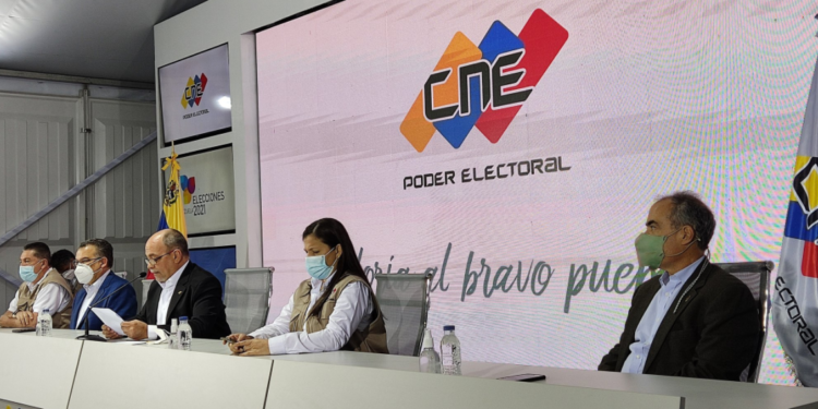 Madurismo gana 20 de 23 gobernaciones en una de las jornadas con mayor abstención