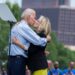Acusan a Biden de exagerar relato sobre incendio en el que estuvo su esposa
