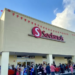 Sedano’s Supermarkets demuestra su apoyo a la comunidad para Thanksgiving