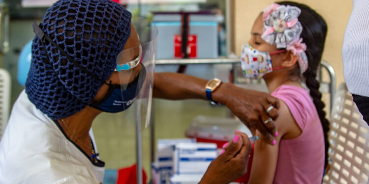 Vacunación para niños venezolanos mayores de 2 años comenzará en próximos días