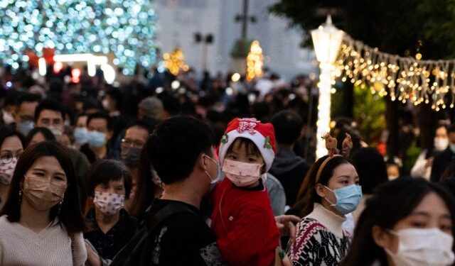 El mundo celebra la Navidad bajo la sombra de la pandemia