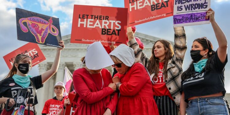 Corte Suprema de EEUU dejará en vigor prohibición del aborto en Texas