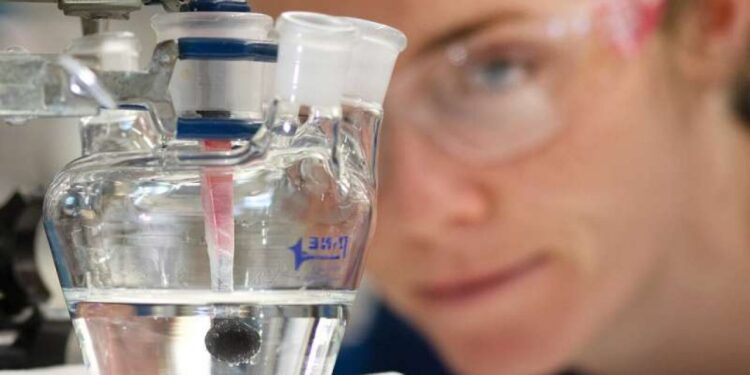 Desarrollan catalizadores avanzados para la producción limpia de hidrógeno