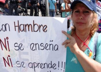 Salario máximo de un profesor universitario en Venezuela es de 11$